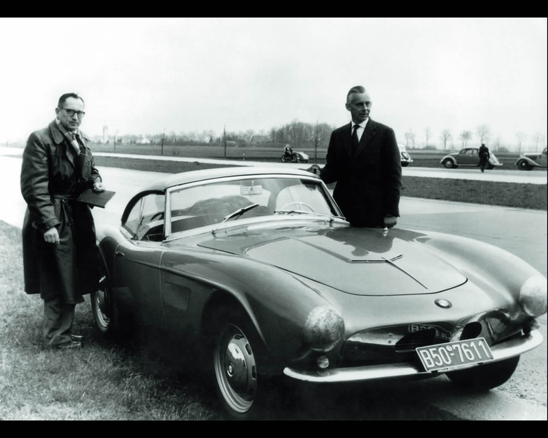 heinrich: “hans has no clue my dad was jewish” hans: “heinrich has no clue my dad was jewish” bmw 507: “i have tits for eyes”